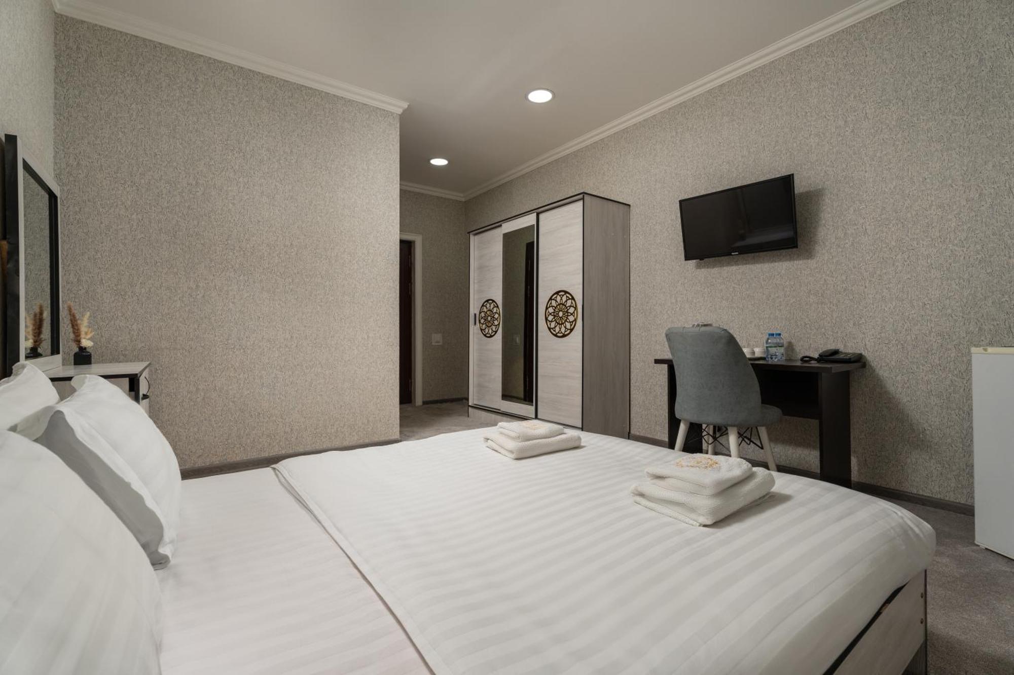 Sv Hotel Ташкент Екстериор снимка