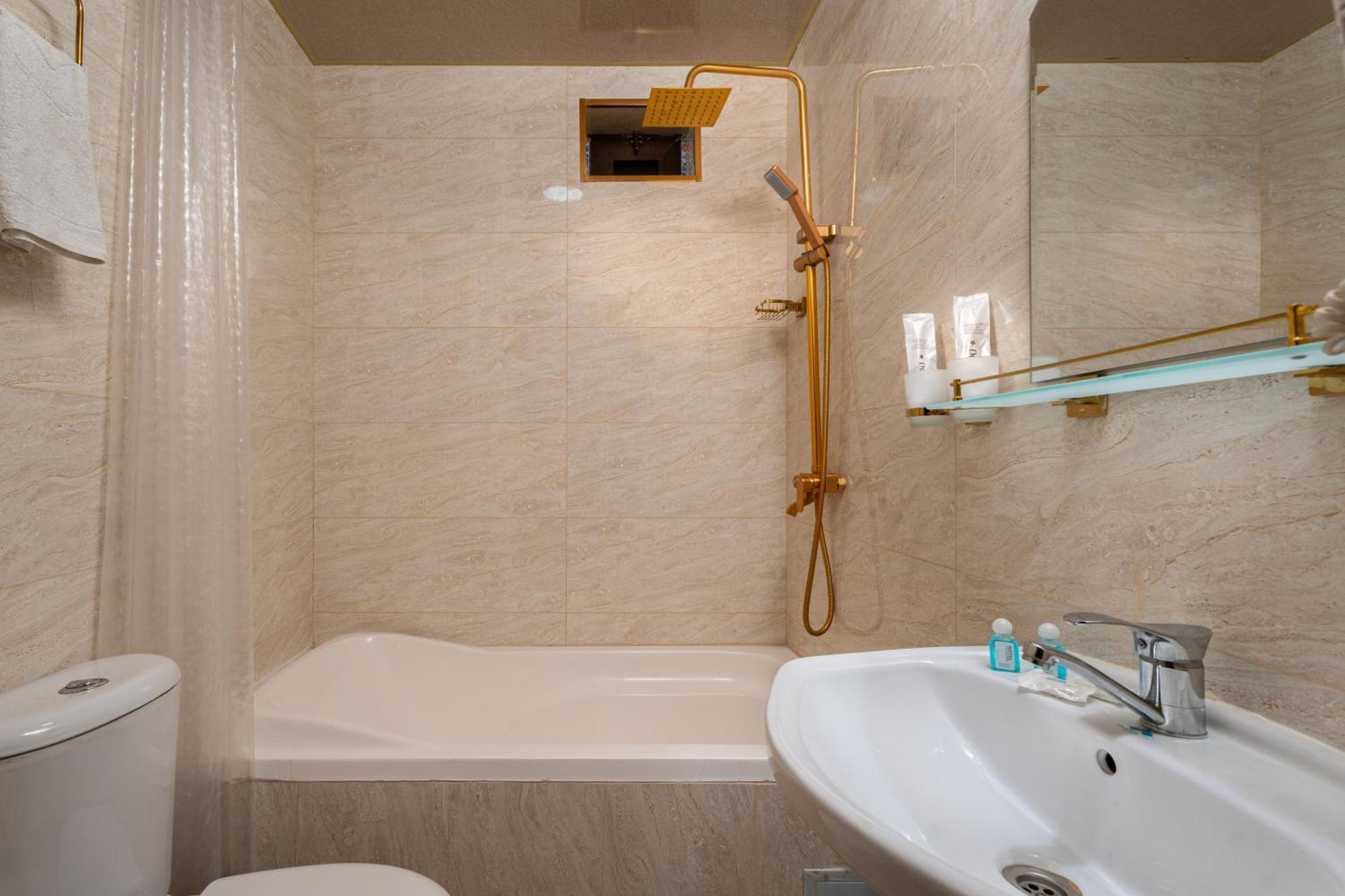 Sv Hotel Ташкент Екстериор снимка